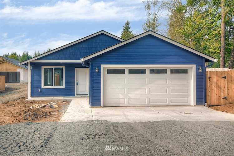202 Oak St Winlock, WA 98596