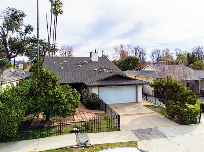 5550 Colbath Ave Sherman Oaks, CA 91401