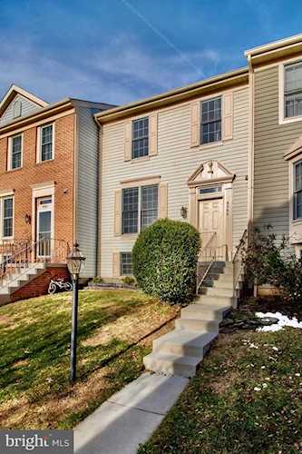 9062 Marie Ct Lorton, VA 22079 | MLS VAFX2037786 Photo 1