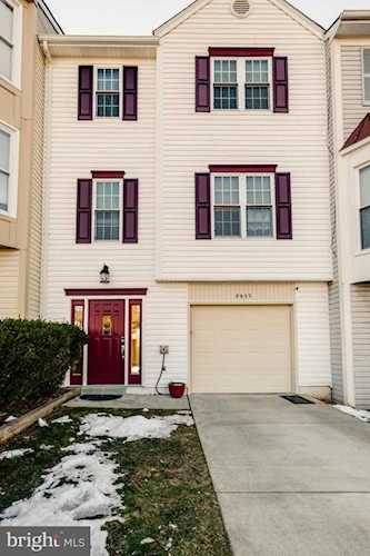 8952 Cannon Ridge Dr Manassas, VA 20110