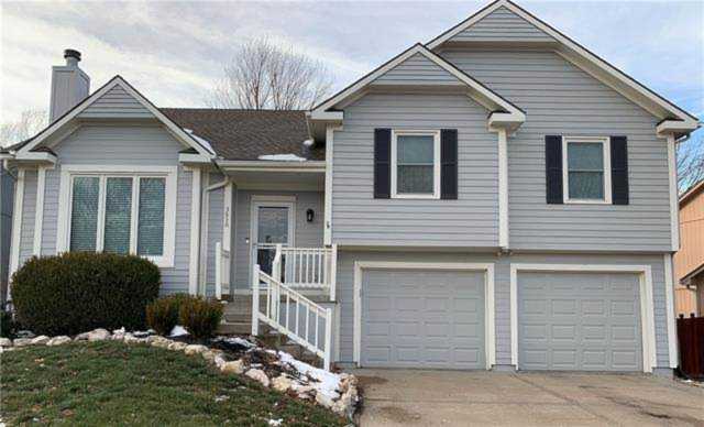 5630 Lakecrest Dr Shawnee, KS 66218