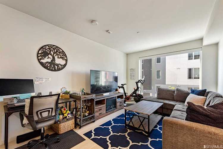 52 Innes Court #203 San Francisco, CA 94124