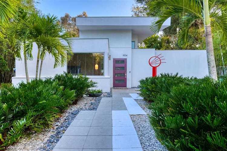 904 Virginia Dr Sarasota, FL 34234