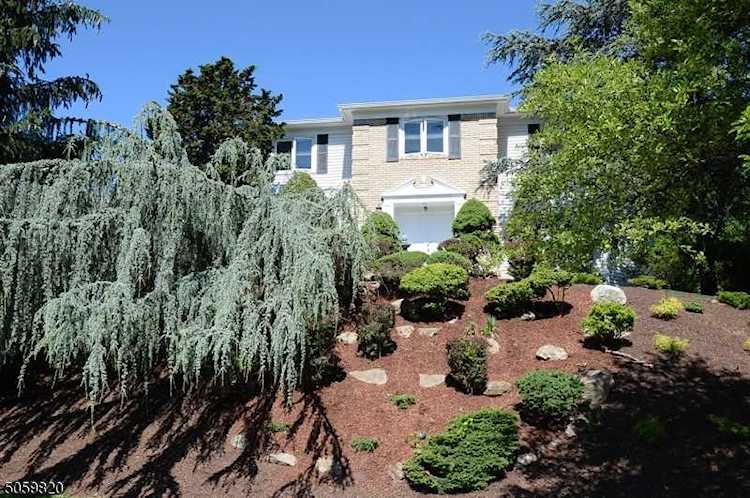 9 Skyline Dr West Orange Twp., NJ 07052