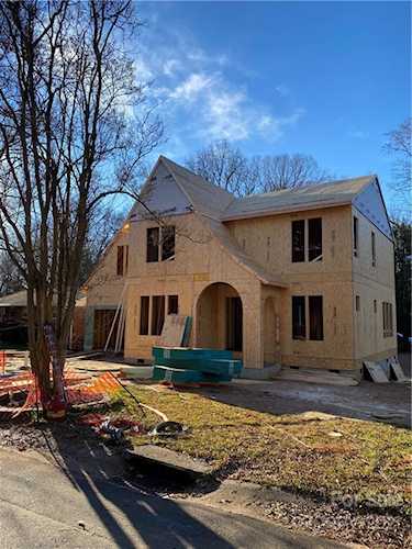 700 Manhasset Rd Charlotte, NC 28209