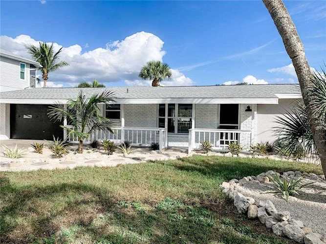 308 Channel Ln Nokomis, FL 34275