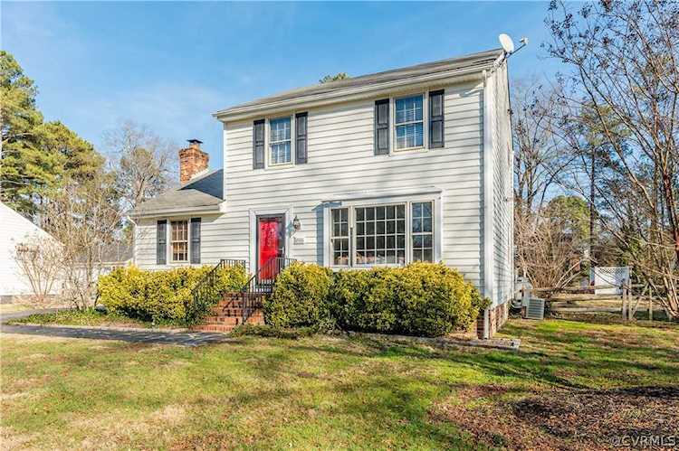 2406 Pleasant Run Dr Henrico, VA 23238