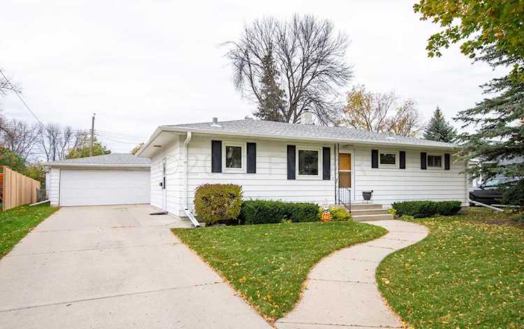 2918 N Edgemont St Fargo, ND 58102 | MLS 21-5970 Photo 1