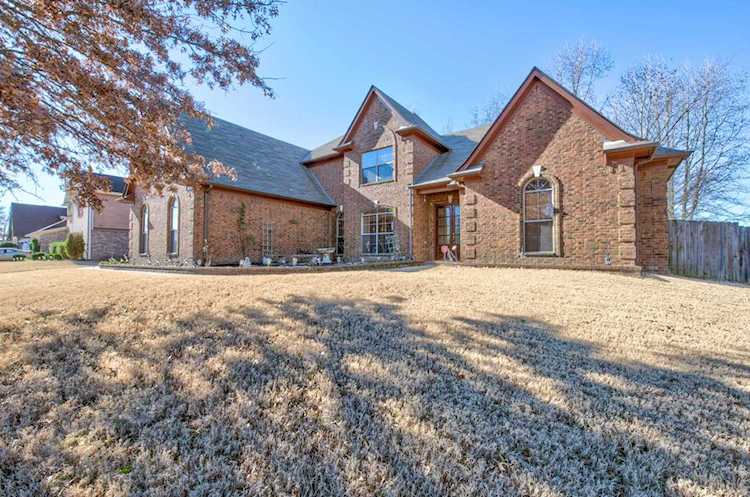 5213 Beagle Trl Bartlett, TN 38002