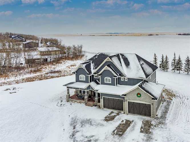 402017 23 St W Rural Foothills County, AB T1S 1A1