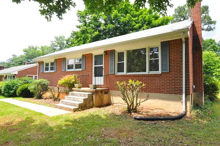 3473 SW Grandin Roanoke VA 24018 - MLS#886296 | RoanokeRealEstate.com Photo 1