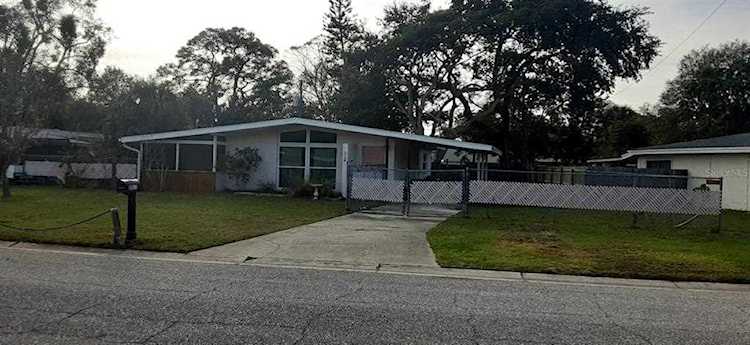 2011 Fern Ave Sarasota, FL 34235
