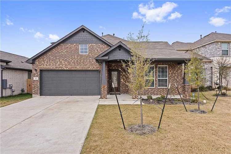 464 Algaroba LOOP Buda, TX 78610
