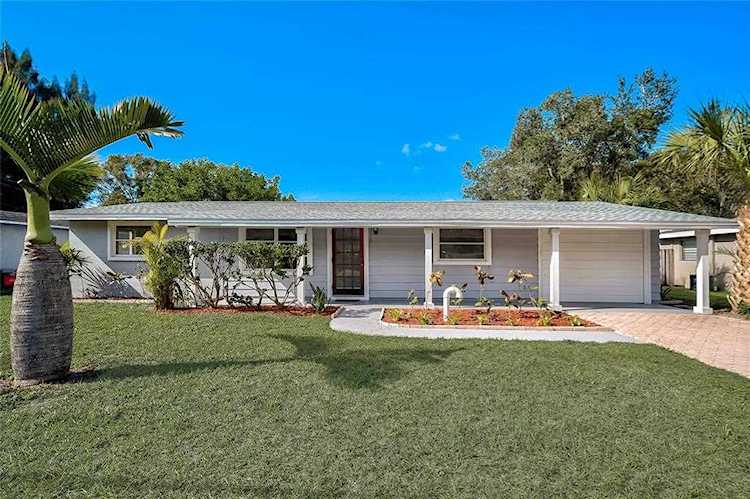 3612 Belmont Blvd Sarasota, FL 34232