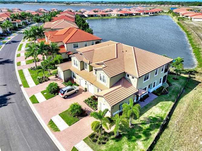 121 Porta Vecchio BEND #102 Nokomis, FL 34275