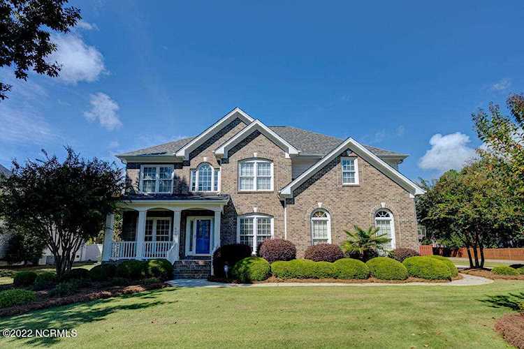 Real Estate & property in Wilmington NC at 8411 Reisling Avenue in the Vineyard Plantation community Photo 1