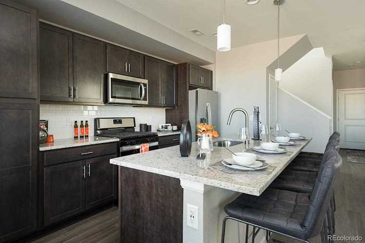 5069 E 63rd Place Commerce City, CO 80022