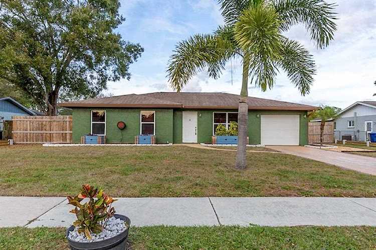 5829 Countrywood Dr Sarasota, FL 34232