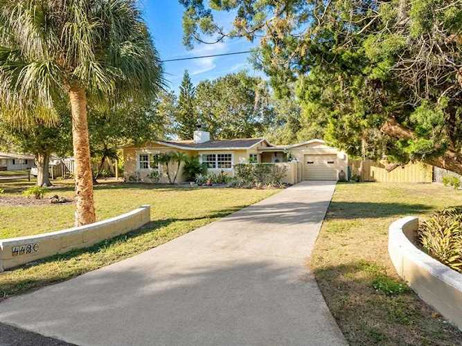 4430 Alhambra Ave Sarasota, FL 34231