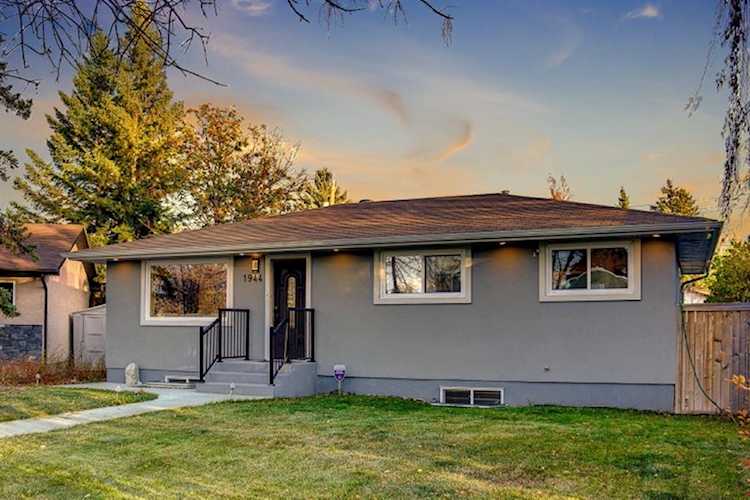1944 Cottonwood Crescent SE Calgary, AB T2b 1p6