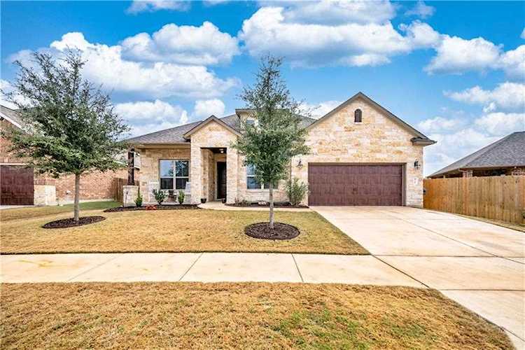 418 Hereford LOOP Hutto, TX 78634