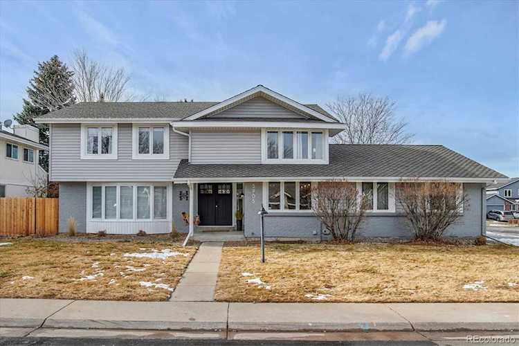 5905 S Fairfax Ct Centennial, CO 80121