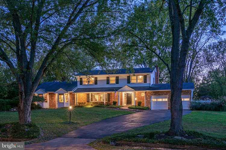 4618 Holly Ridge Rd Rockville, MD 20853