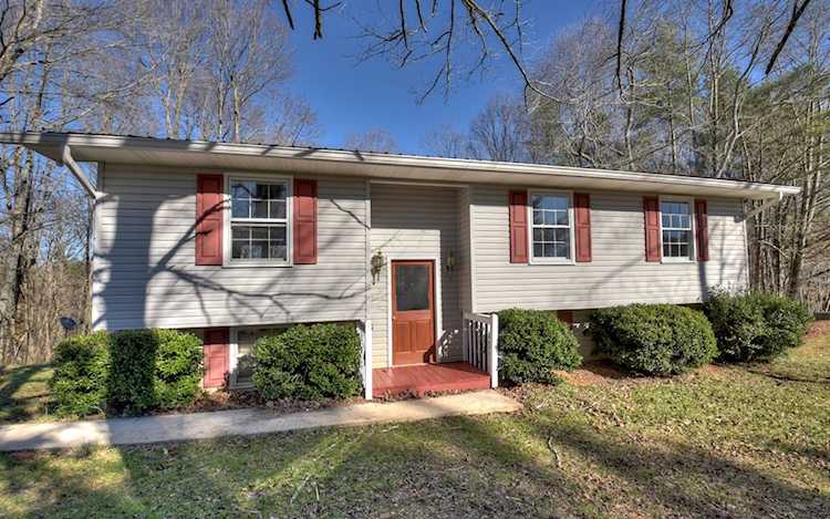 140 Sherri Leigh Estates Ellijay, GA 30540