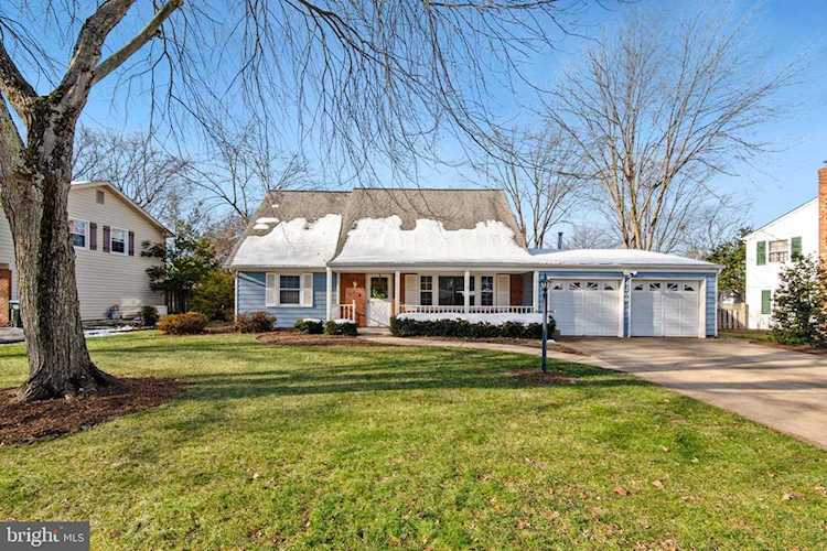 4206 Mayport Ln Fairfax, VA 22033
