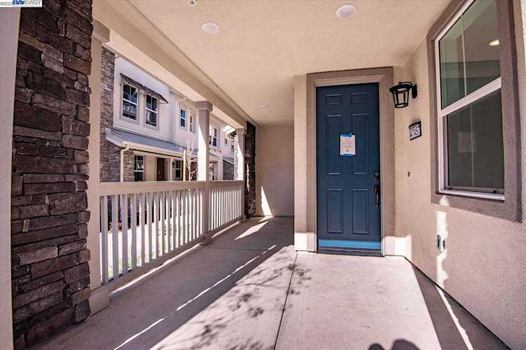 47457 Royce Falls Common Fremont, CA 94539