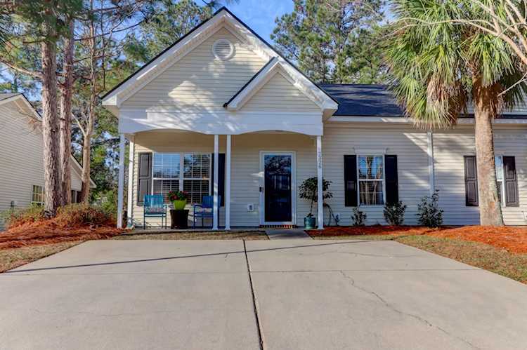 7326 Suncatcher Dr Hanahan, SC 29410
