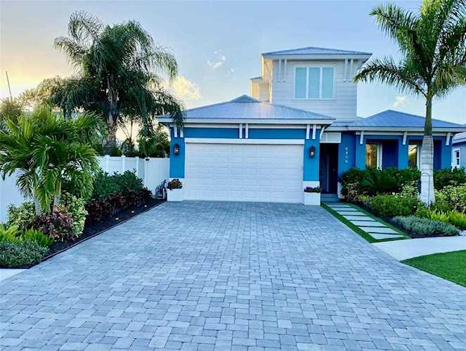 6406 Coquina Island COVE Apollo Beach, FL 33572