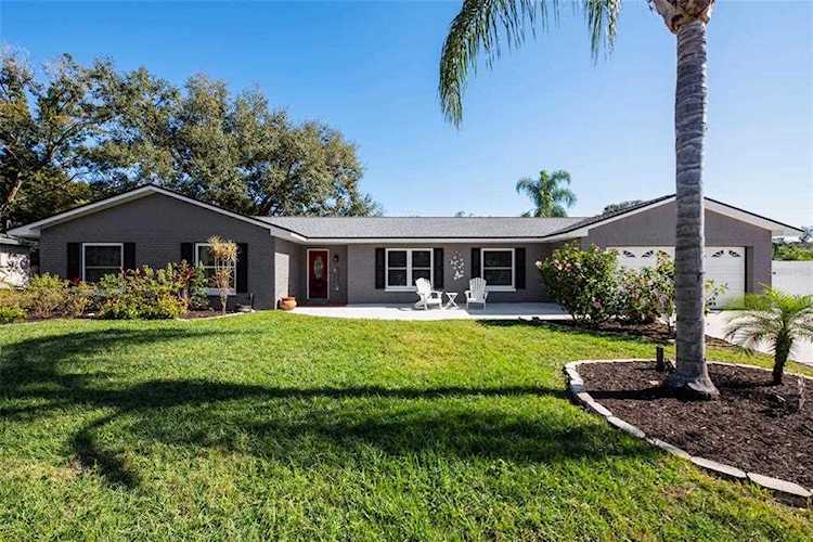 607 Ashcroft Dr Brandon, FL 33511