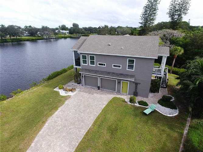 212 Bass Ln Nokomis, FL 34275