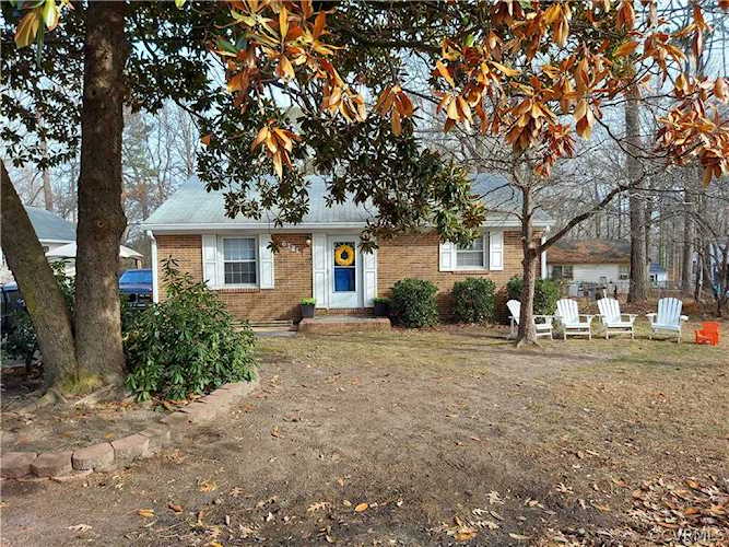 6721 Dogwood Dr Quinton, VA 23141