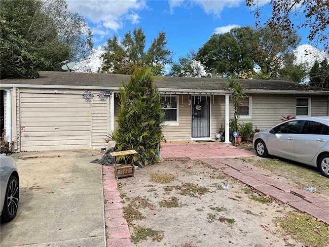 2619 Pineway Dr Orlando, FL 32839