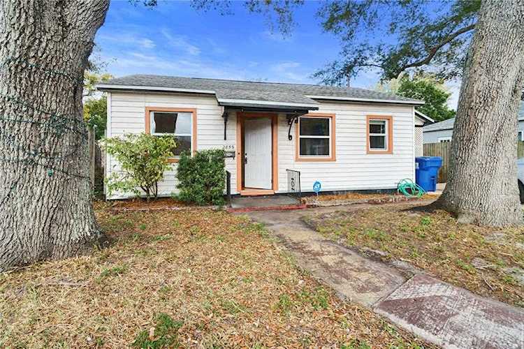 2859 38th Ave N St. Petersburg, FL 33713