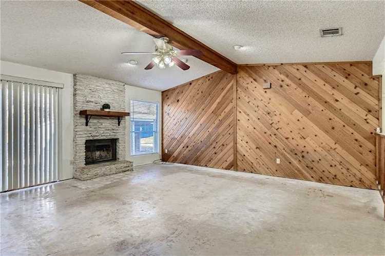 5504 Porsche LN Austin, TX 78749