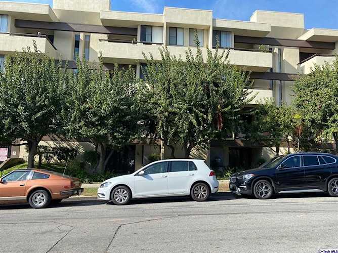 1305 N Columbus Ave #104 Glendale, CA 91202