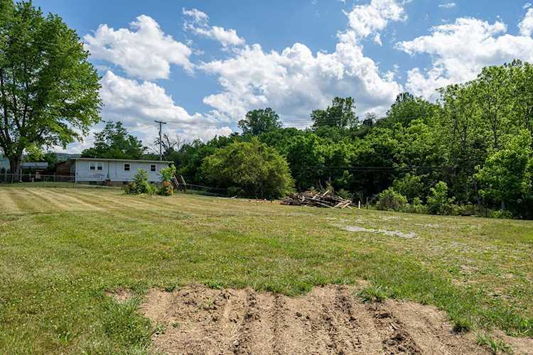 4971 Catawba Troutville, VA 24175
