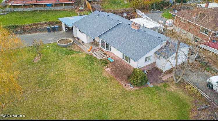 201 Hillview Ave Selah, WA 98942 | MLS 21-3086 Photo 1