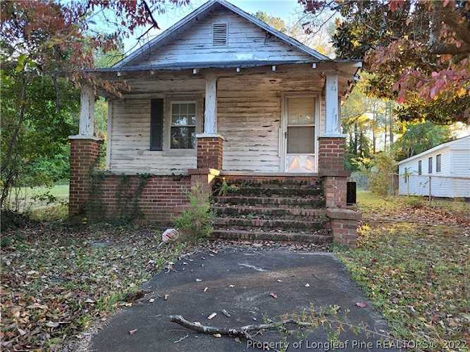 112 Williston St Fayetteville, NC 28301