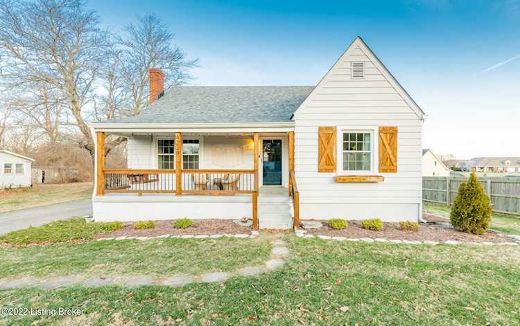 6229 Potts Ln Crestwood, KY 40014