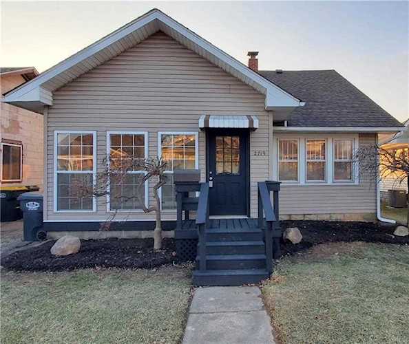 2719 Jefferson St Anderson, IN 46016 | MLS 21833629 Photo 1
