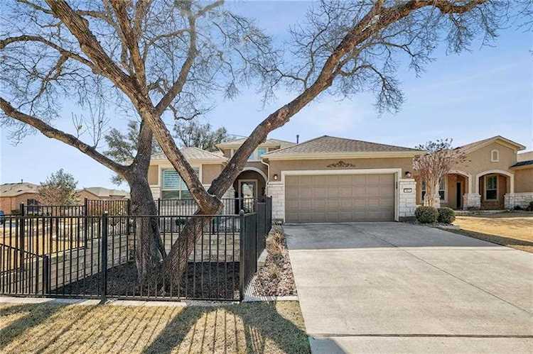 512 Martin Creek LN Georgetown, TX 78633