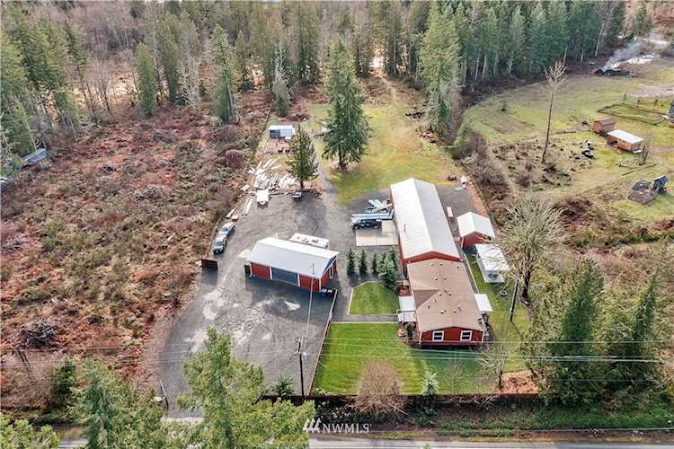 2204 State Route 702 E Roy, WA 98580