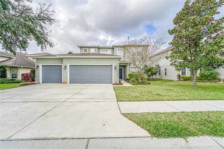 4857 Pointe O Woods Dr Wesley Chapel, FL 33543