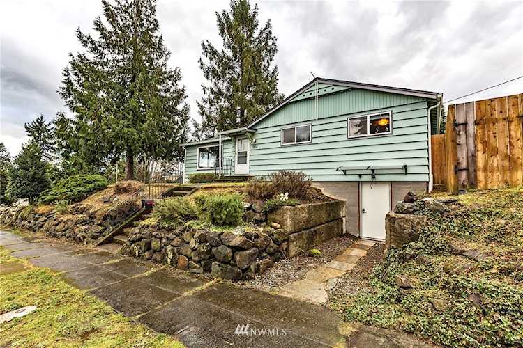 502 61st St Tacoma, WA 98408