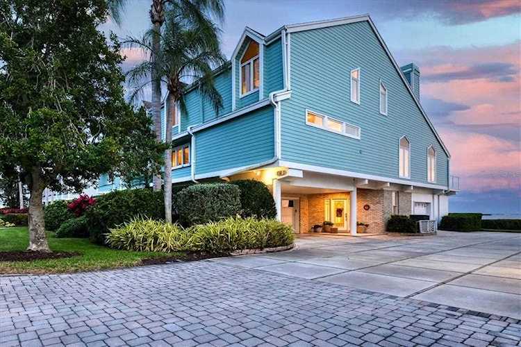 17 Tidy Island Blvd #17 Bradenton, FL 34210