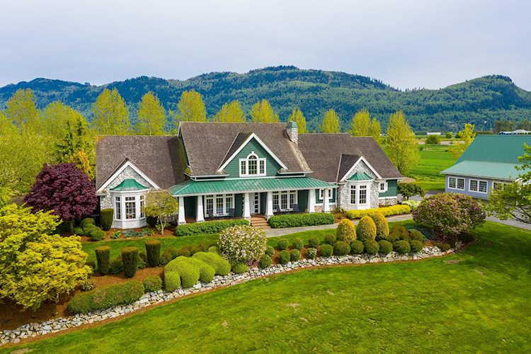 1152 Bowman Road Abbotsford, BC V3G 1T1